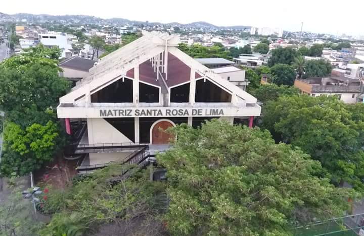 Fachada de Paróquia Santa Rosa de Lima