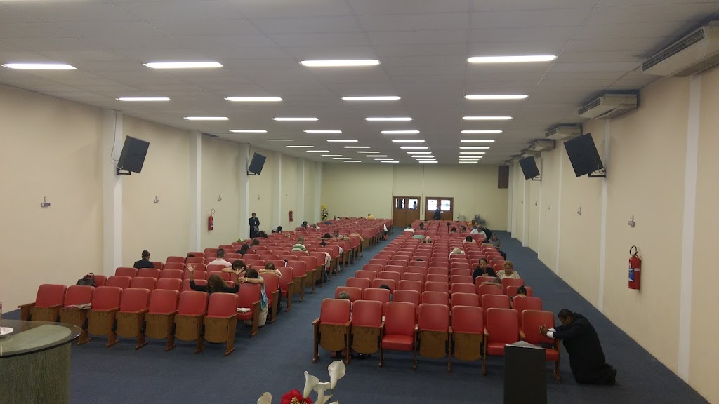 Fachada de IIGD Penha I - Igreja Internacional da Graça de Deus