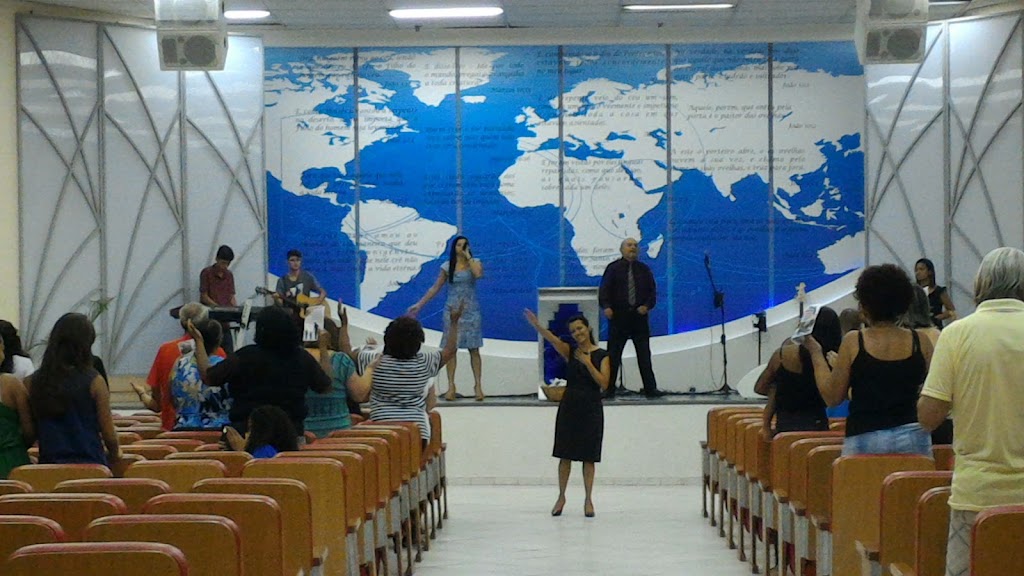 Fachada de IIGD Olaria - Igreja Internacional da Graça de Deus