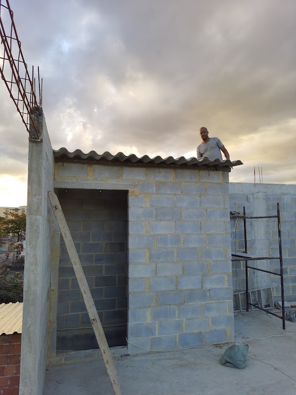Fachada de Igreja de Nova Vida no Alto Cachambi
