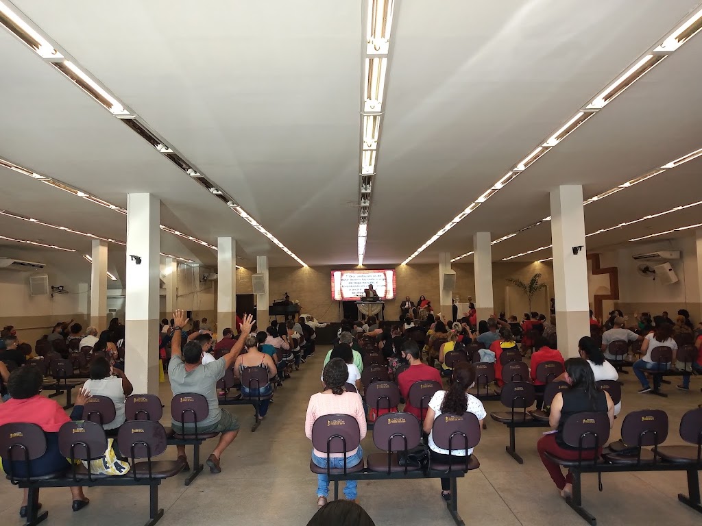 Fachada de Igreja Apostólica Plenitude do Trono de Deus - Sede Estadual RJ