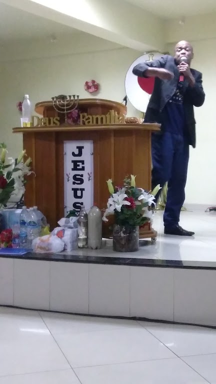 Fachada de Igreja Comunidade Evangelica Da Mangueira