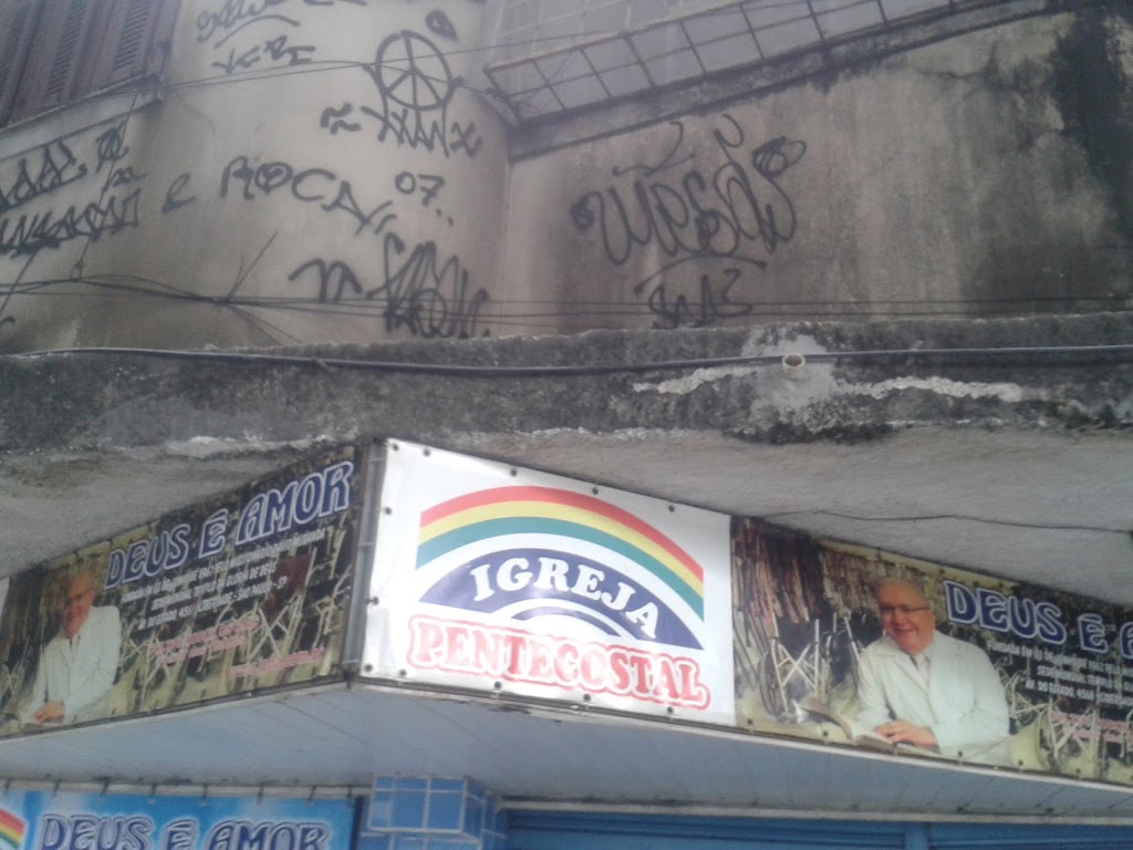 Fachada de IGREJA PENTECOSTAL DEUS É AMOR