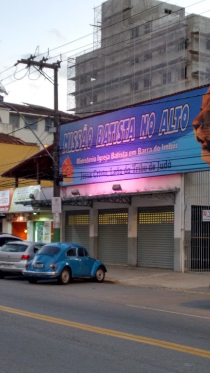 Fachada de Igreja Batista no Alto