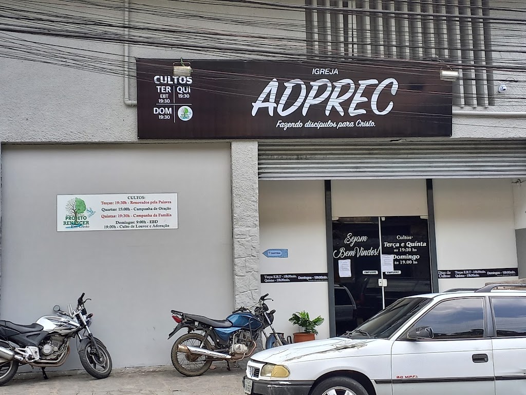 Fachada de AD. Projeto Renascer em Cristo