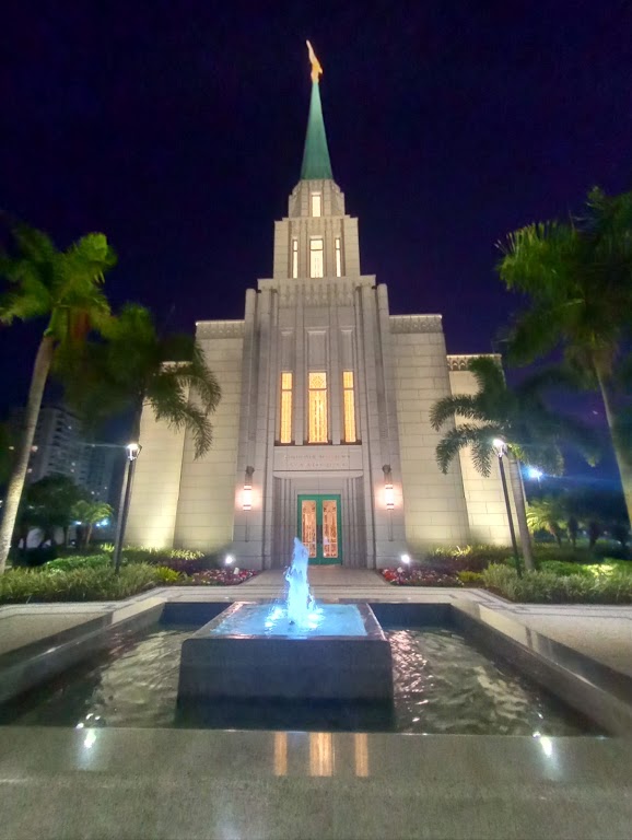 Fachada de A Igreja de Jesus Cristo dos Santos dos Últimos Dias