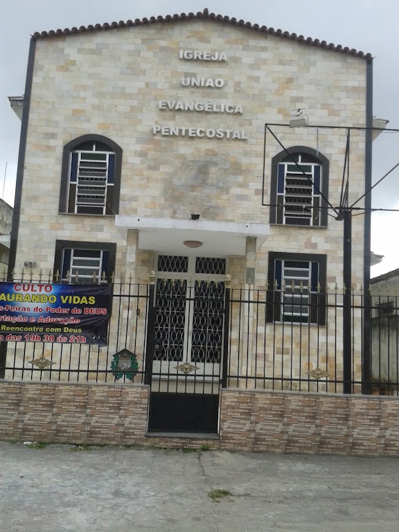Fachada de Igreja União Evangélica Pentecostal - IUEP Bangu