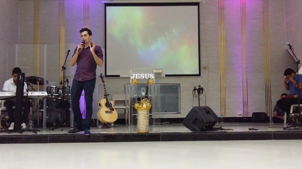 Fachada de Igreja Evangélica Louvor na Terra