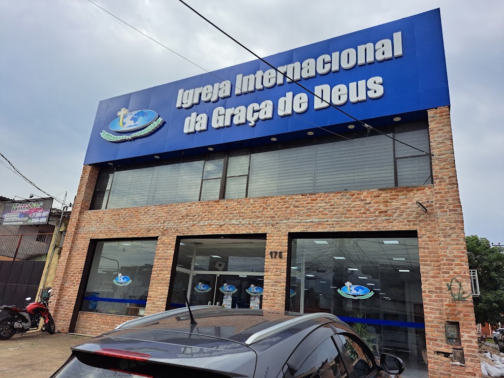 Fachada de Igreja Internacional da Graça de Deus - Santíssimo