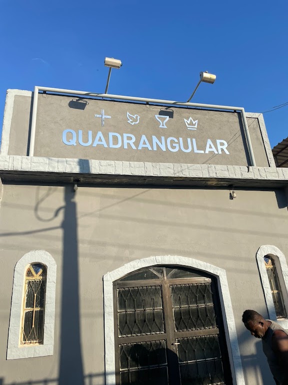 Fachada de Igreja do Evangelho Quadrangular em Grão Pará