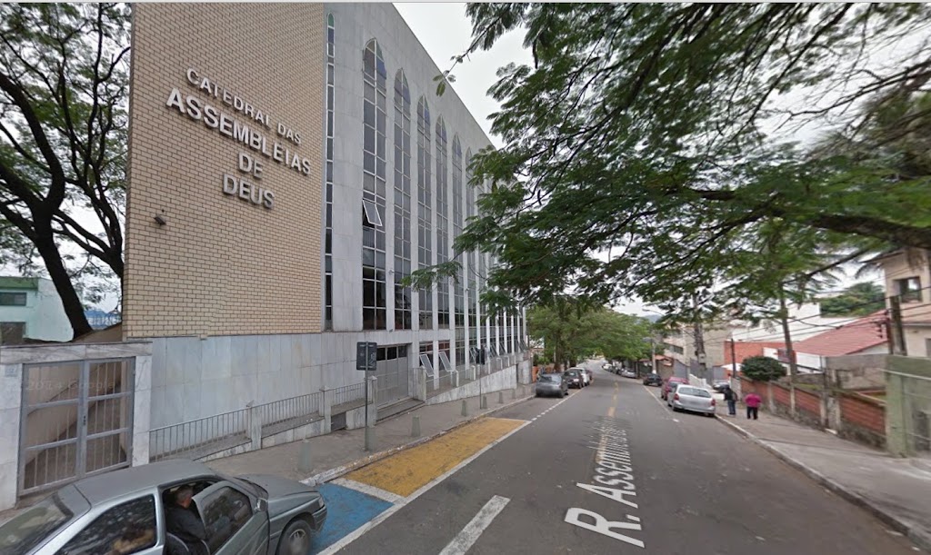 Fachada de Catedral das Assembléias de Deus