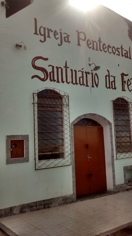 Fachada de Igreja Pentecostal Santuário da Fé