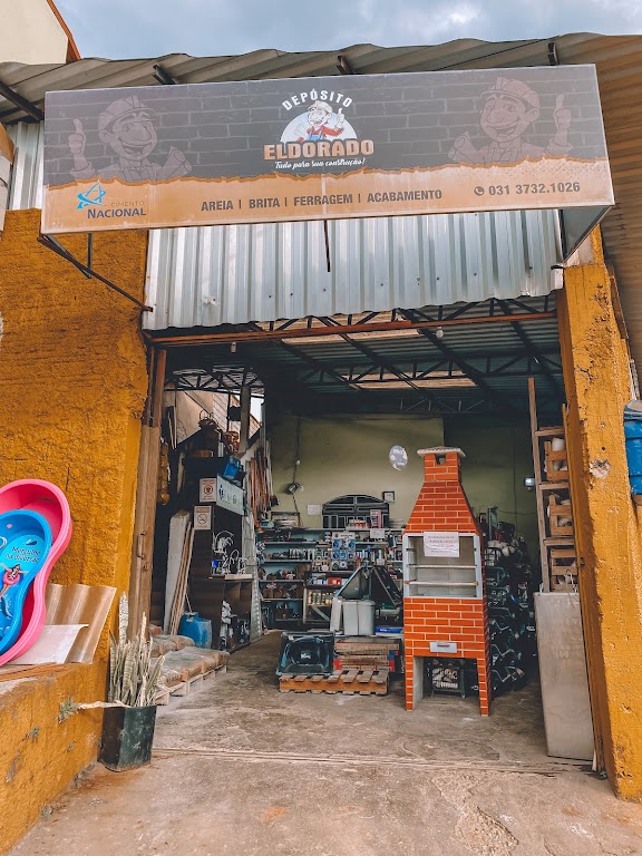 Fachada de Depósito Eldorado