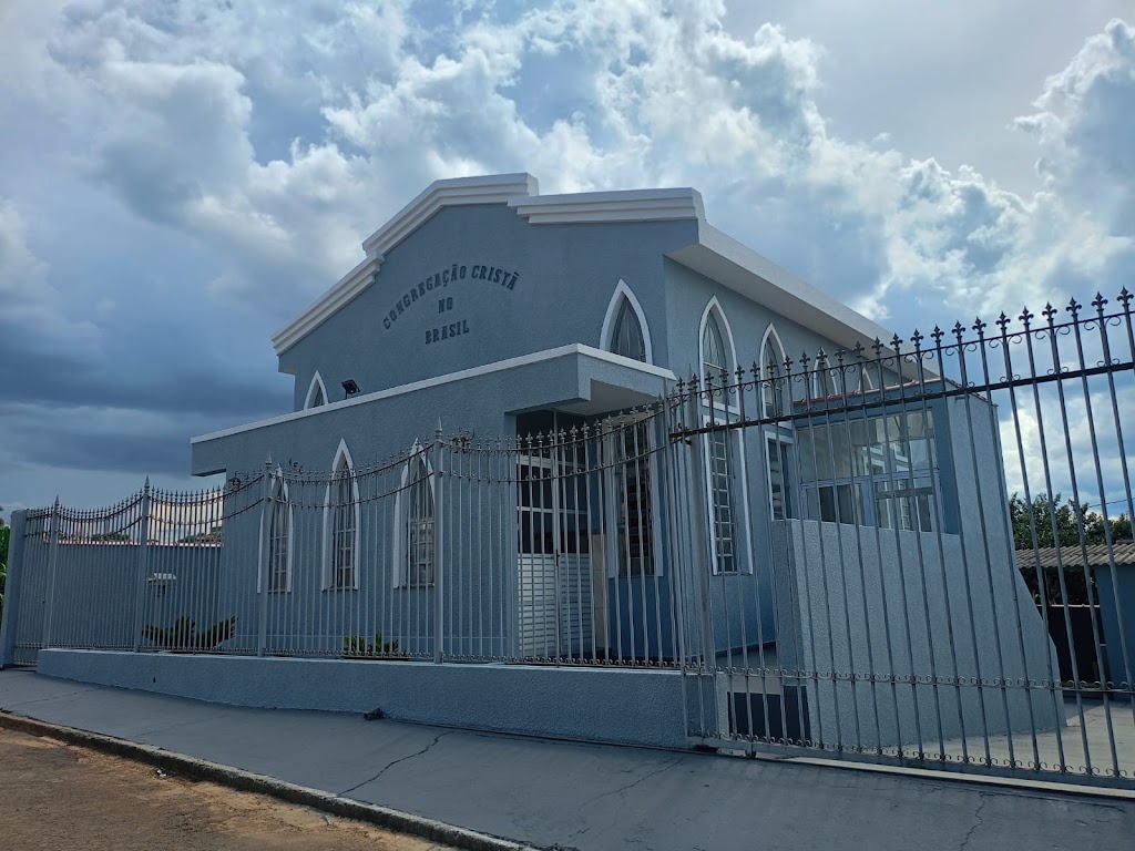 Fachada de Congregação Cristã no Brasil, Pedra do Sino