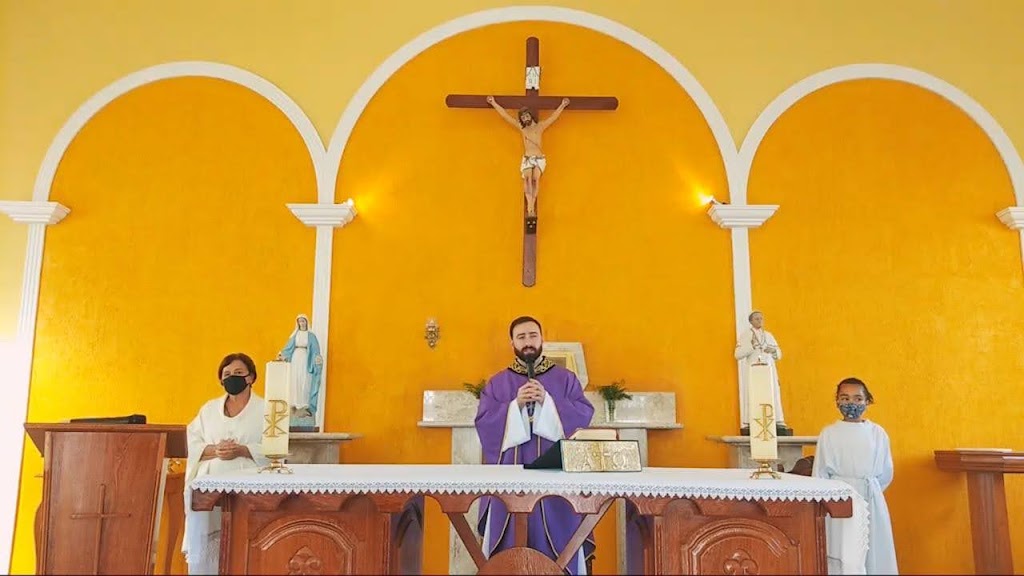 Fachada de Igreja São Pio X
