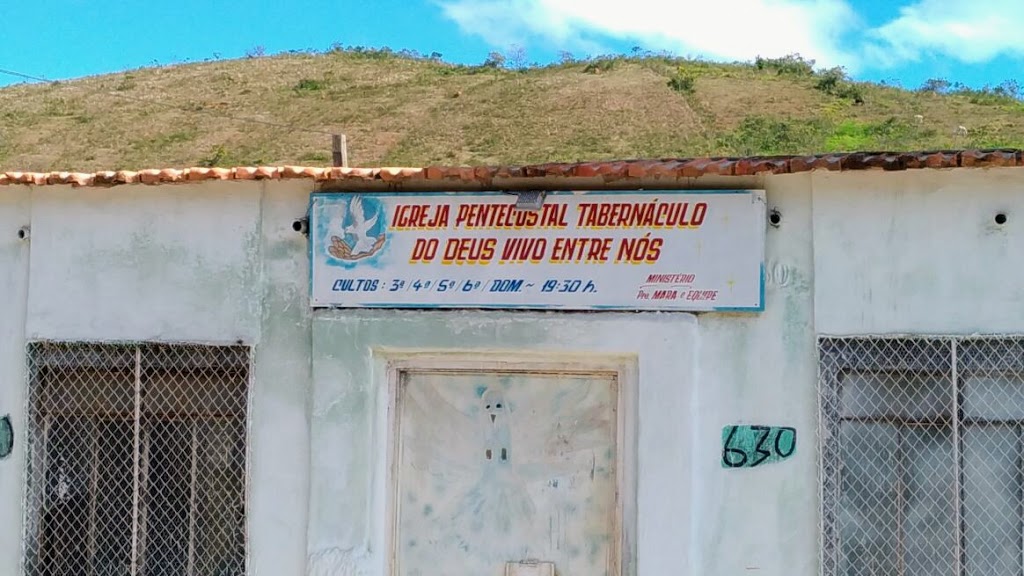 Fachada de Igreja Pentecostal Tabernáculo do Deus Vivo Entre Nós