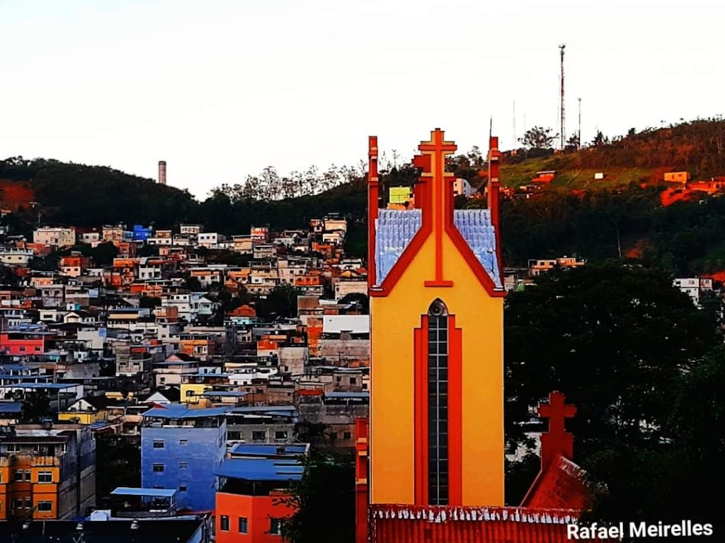 Fachada de Vila esperança. Rua São João da Serra. 77 Santos Dumont