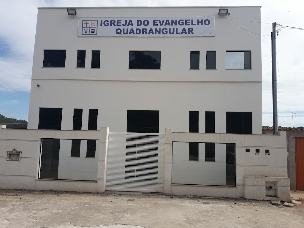 Fachada de Quadrangular - Sá Fortes