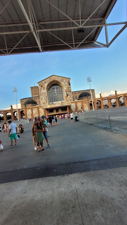 Fachada de Missão Evangélica do Brasil