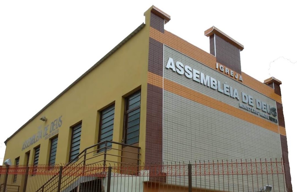 Fachada de Assembleia de Deus Ministério de Madureira - AD BICAS