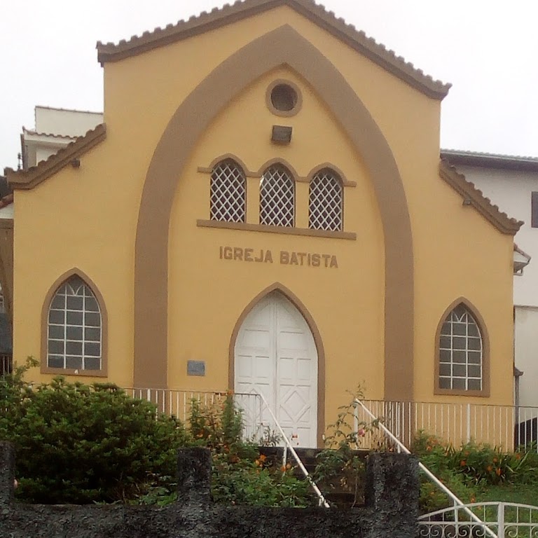 Fachada de 1° Igreja Batista