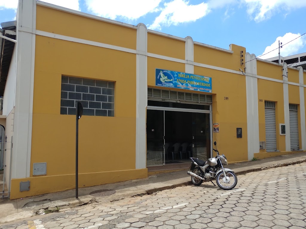 Fachada de Igreja Pentecostal Unida Para a Verdade