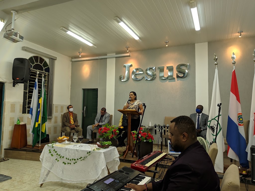 Fachada de Igreja Evangélica Congregacional Ubá