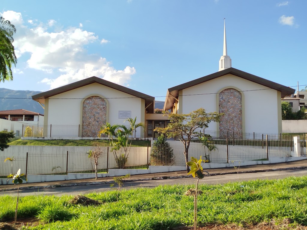 Fachada de A Igreja de Jesus Cristo dos Santos dos Últimos Dias