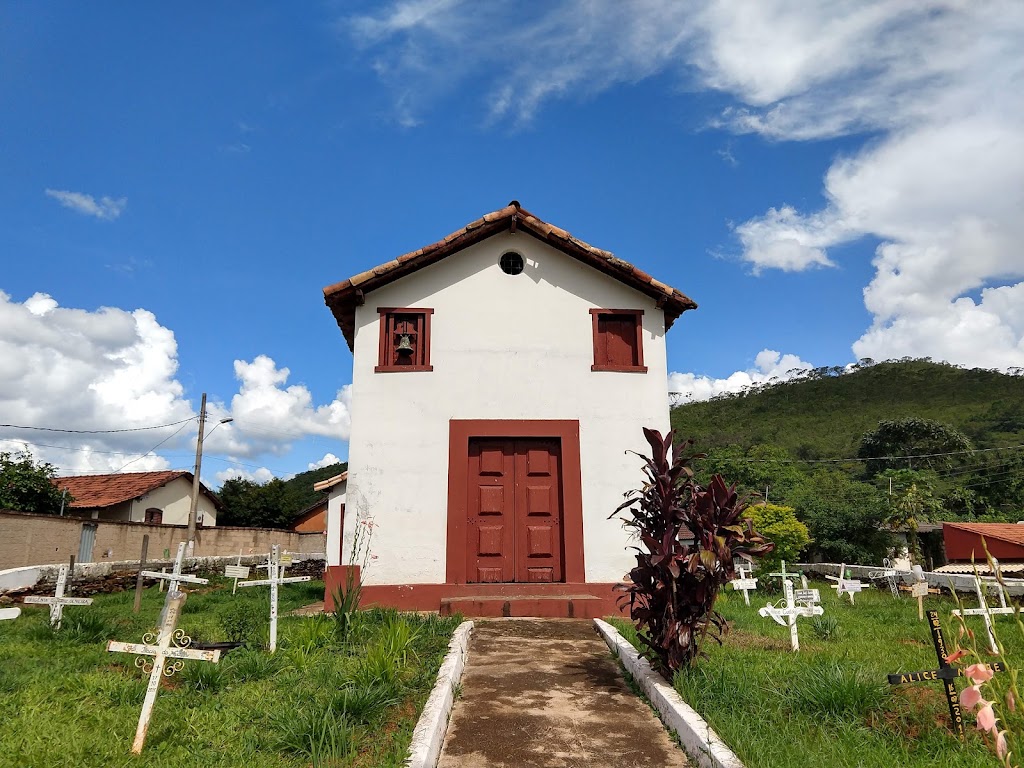 Fachada de Capela de Santo Antônio do Pompéu