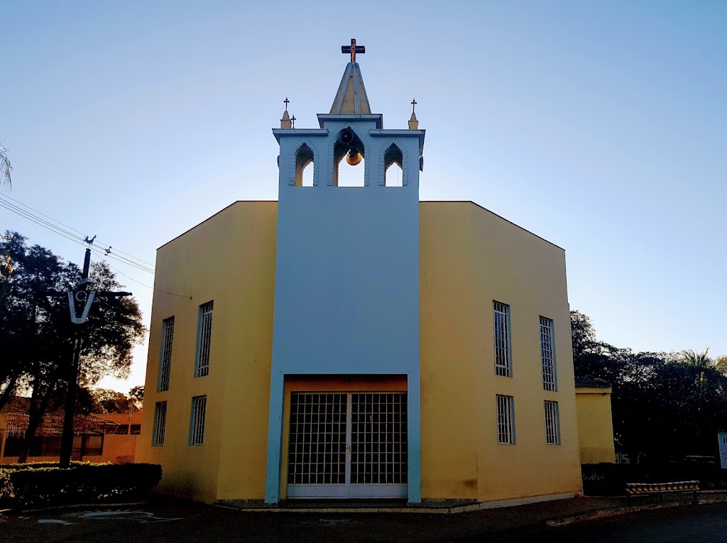 Fachada de Paróquia Nossa Senhora da Conceição