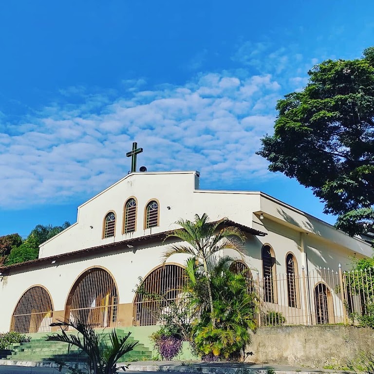 Fachada de Paróquia Santa Teresinha do Menino Jesus
