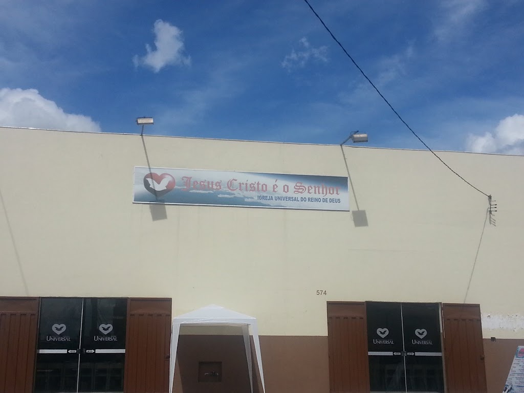 Fachada de Igreja Universal