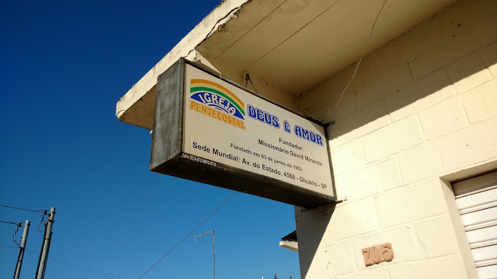 Fachada de Igreja Petencostal Deus E Amor