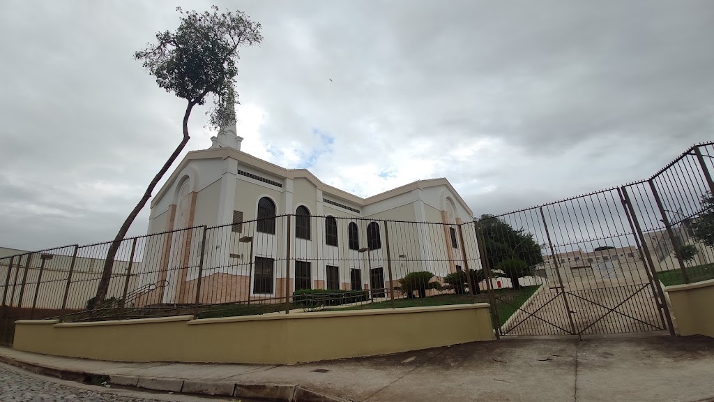 Fachada de A Igreja de Jesus Cristo dos Santos dos Últimos Dias