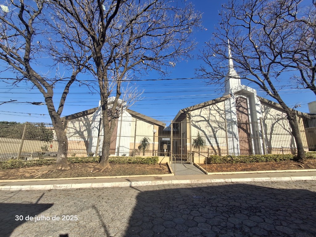 Fachada de A Igreja de Jesus Cristo dos Santos dos Últimos Dias