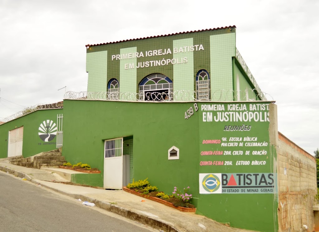 Fachada de 1ª Igreja Batista Em Justinopolis