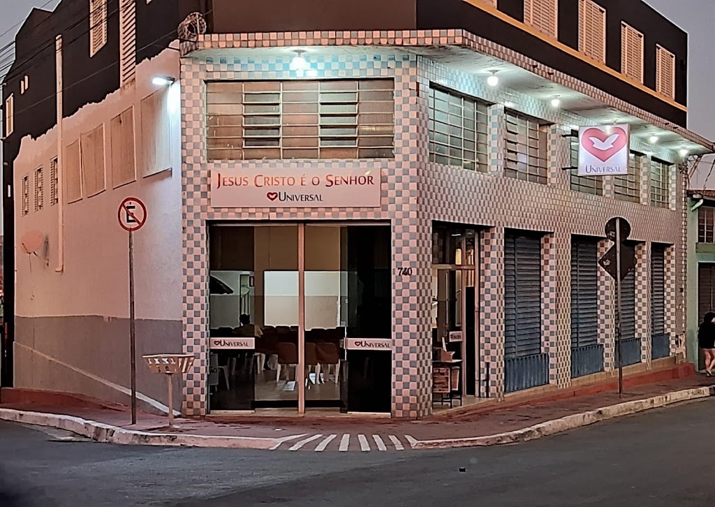 Fachada de Igreja Universal