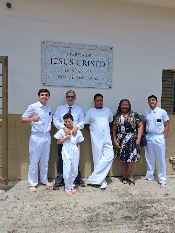 Fachada de A Igreja de Jesus Cristo dos Santos dos Últimos Dias