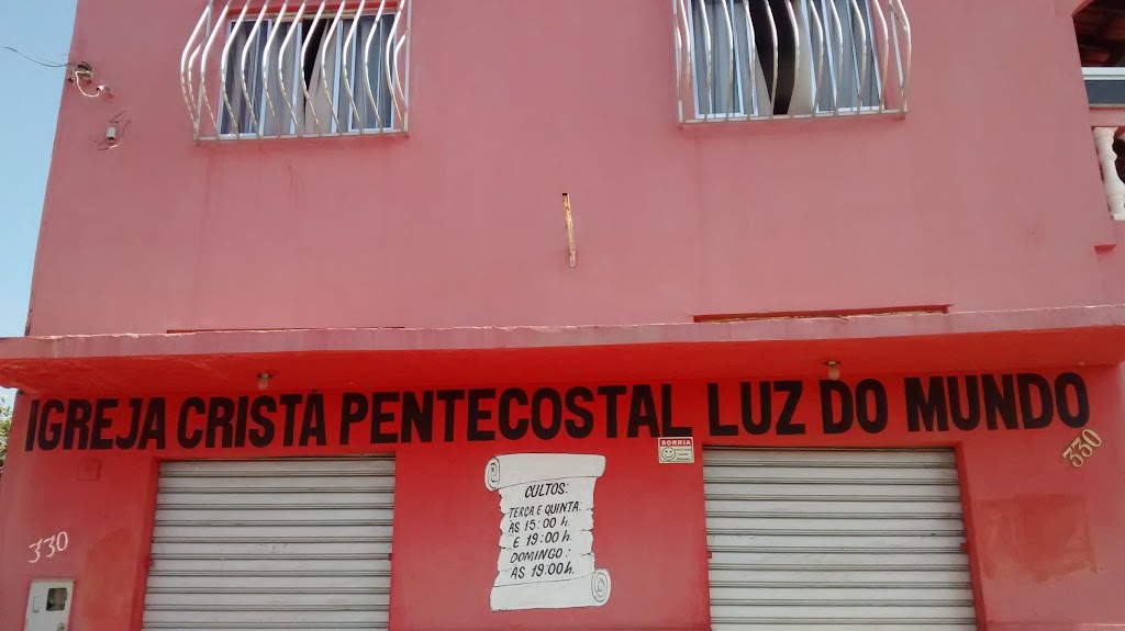 Fachada de Igreja Crista Pentecostal Luz do Mundo
