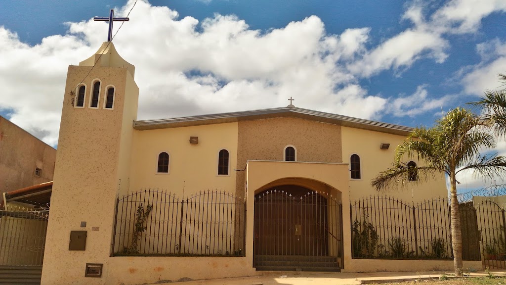 Fachada de Igreja Santa Terezinha