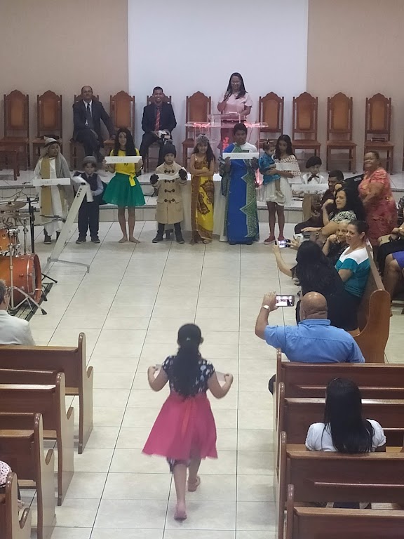Fachada de Igreja Evangélica Assembleia De Deus - Rua Goiás, GV
