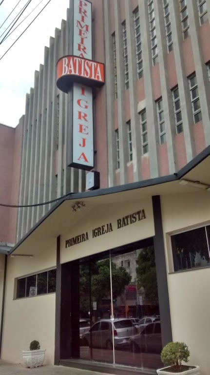 Fachada de Primeira Igreja Batista de Governador Valadares