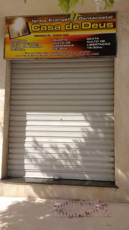 Fachada de Igreja Evangélica Pentecostal Casa de Deus