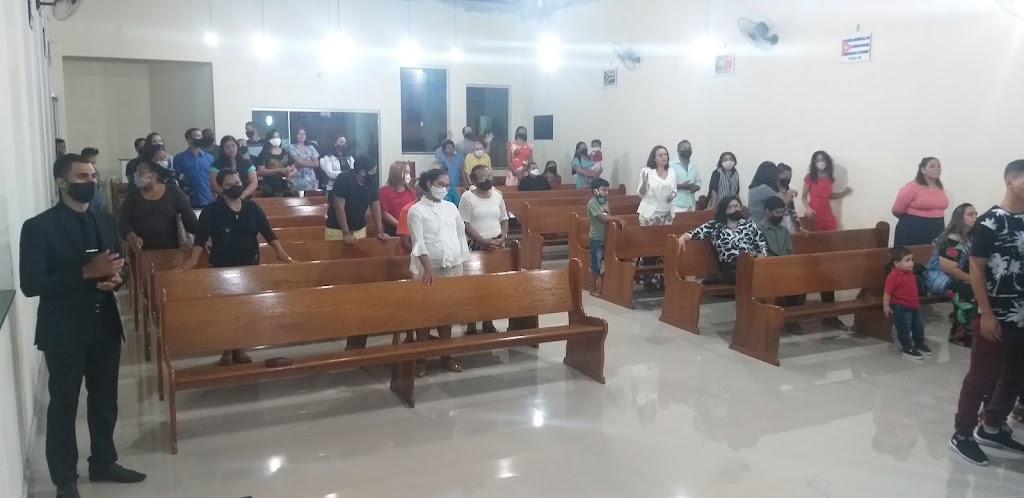 Fachada de Igreja Pentecostal Sobrevivendo pela Fé