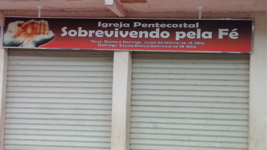 Fachada de Igreja Pentecostal Sobrevivendo Pela Fé