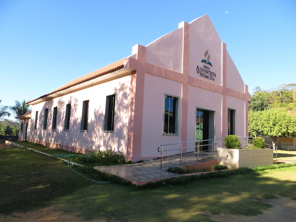 Fachada de Igreja Adventista do Sétimo Dia, Ribeirão