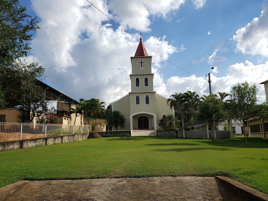 Fachada de Igreja Adventista Laranjinha