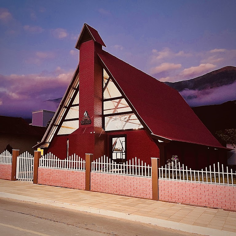 Fachada de Igreja Adventista de Alto Caparaó