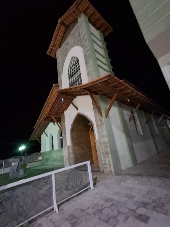 Fachada de 1ª Igreja Presbiteriana de Alto Caparaó