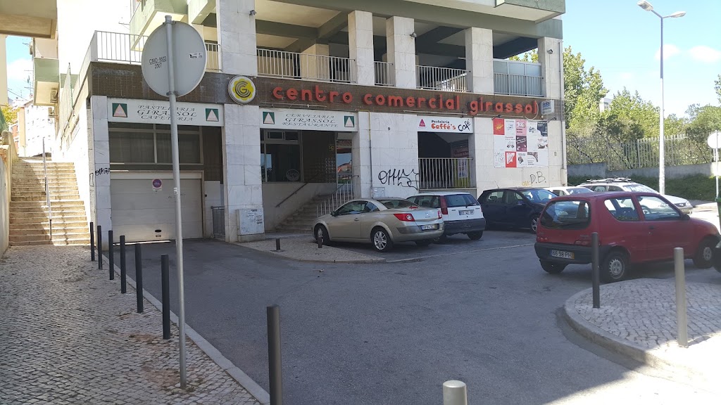Fachada de Centro Comercial Girassol